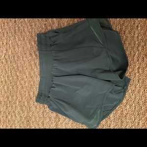 lulu lemon hotty hot shorts
